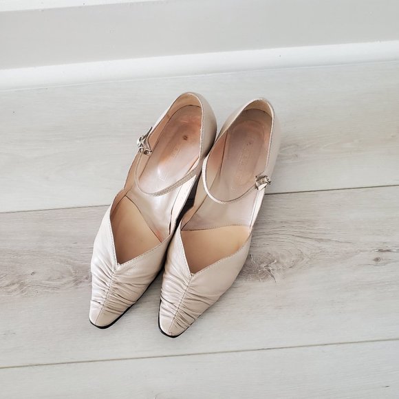 Women's Leather Heel Pumps, Size 9 - Picture 7 of 11